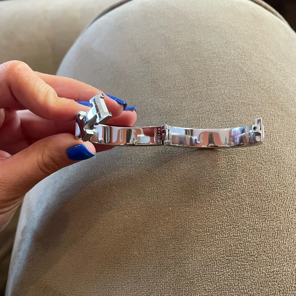 Hermes Clic H Bracelet - Picture 5 of 10